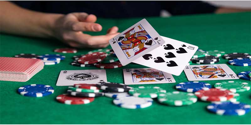 Khái niệm thuật ngữ Poker